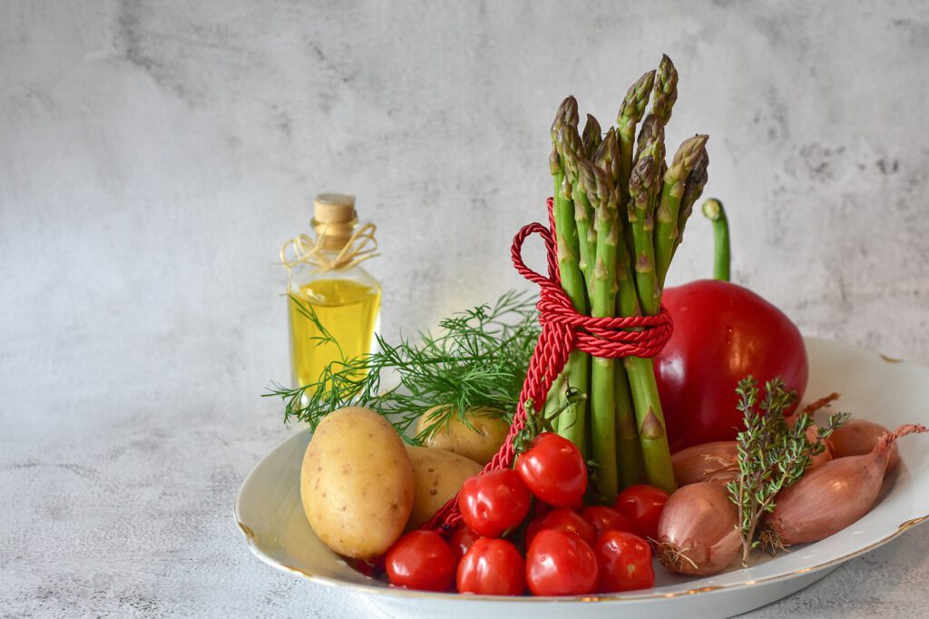 vegetables, asparagus, potatoes-7099928.jpg